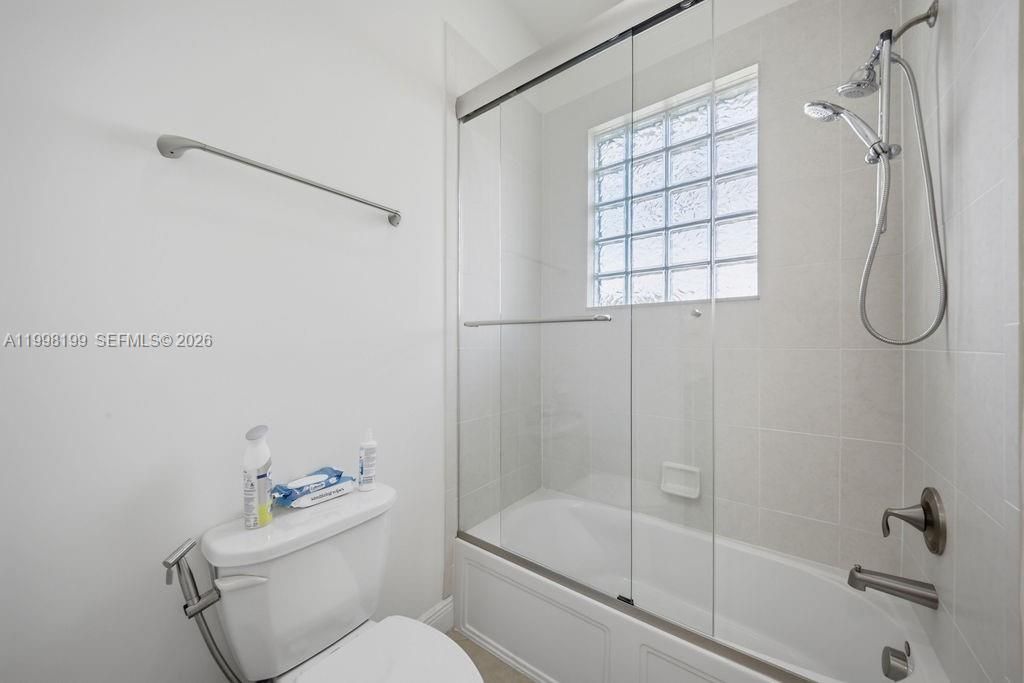 For Sale: $1,240,000 (4 beds, 3 baths, 3024 Square Feet)