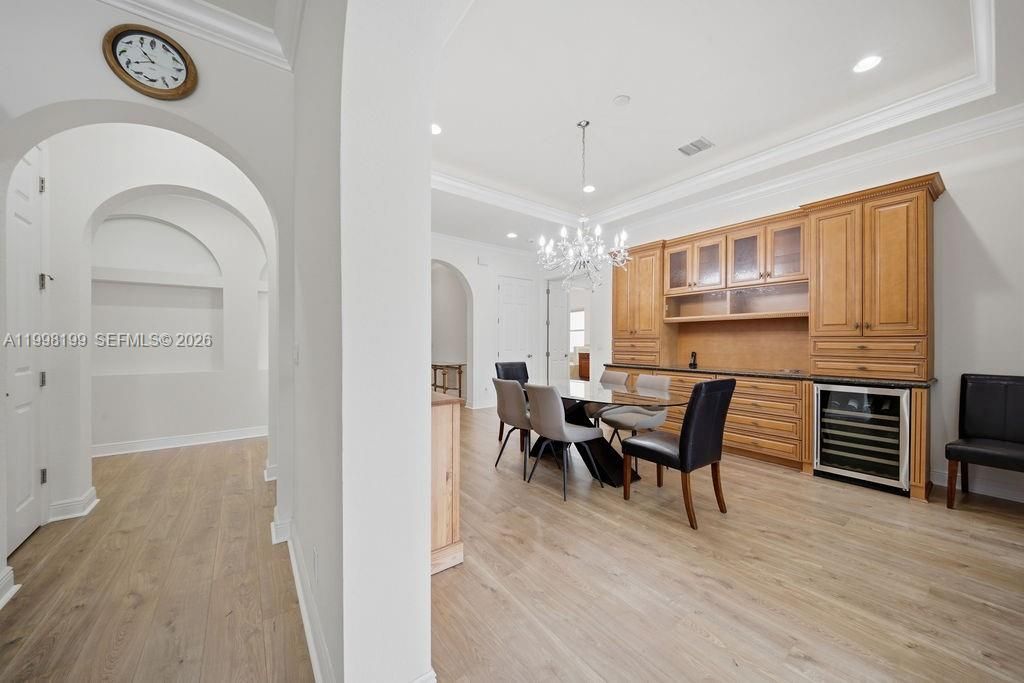 For Sale: $1,240,000 (4 beds, 3 baths, 3024 Square Feet)
