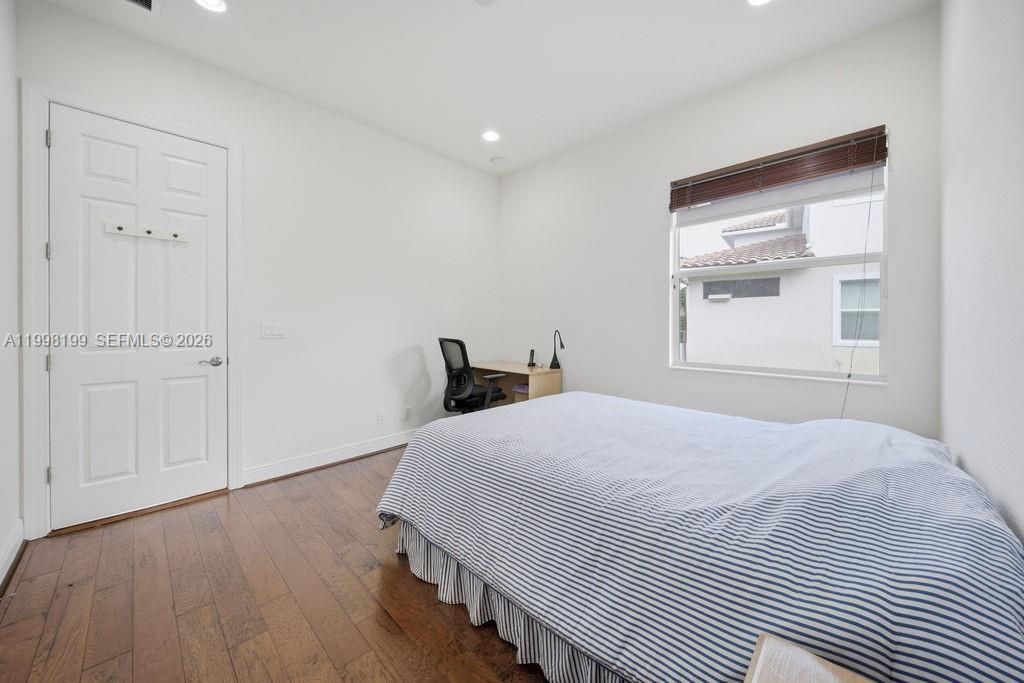 For Sale: $1,240,000 (4 beds, 3 baths, 3024 Square Feet)