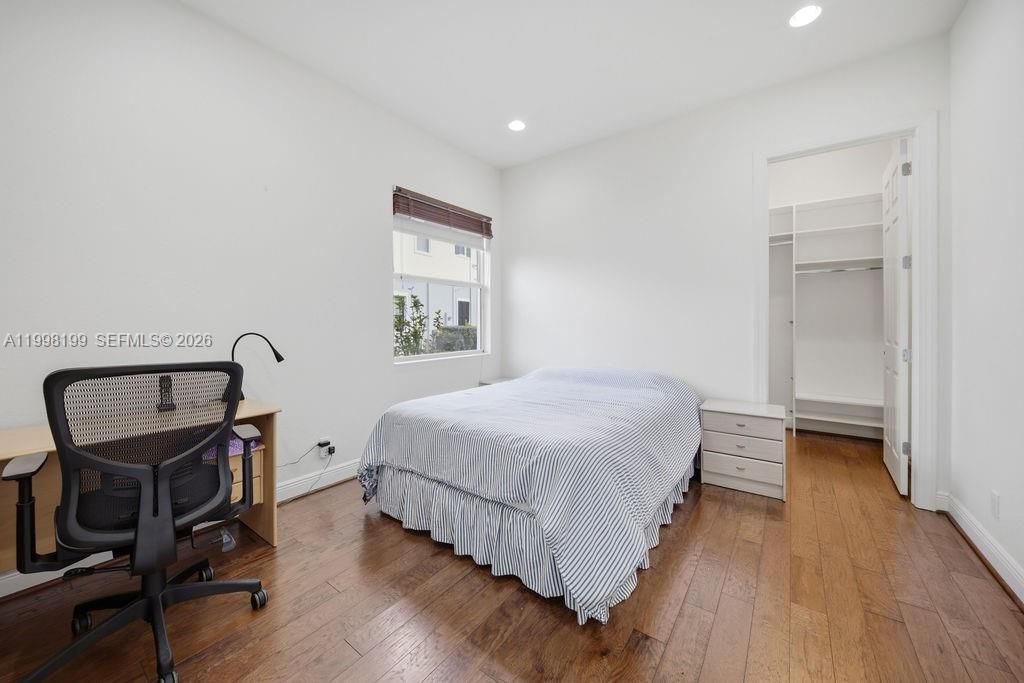 For Sale: $1,240,000 (4 beds, 3 baths, 3024 Square Feet)