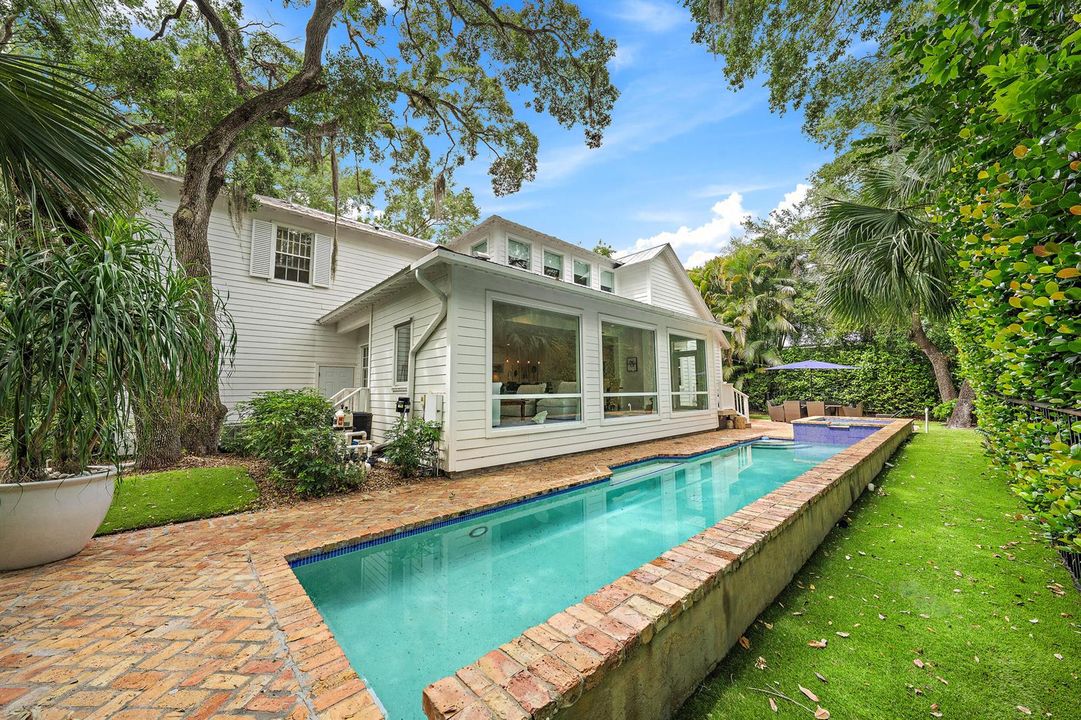 Backyard/Pool