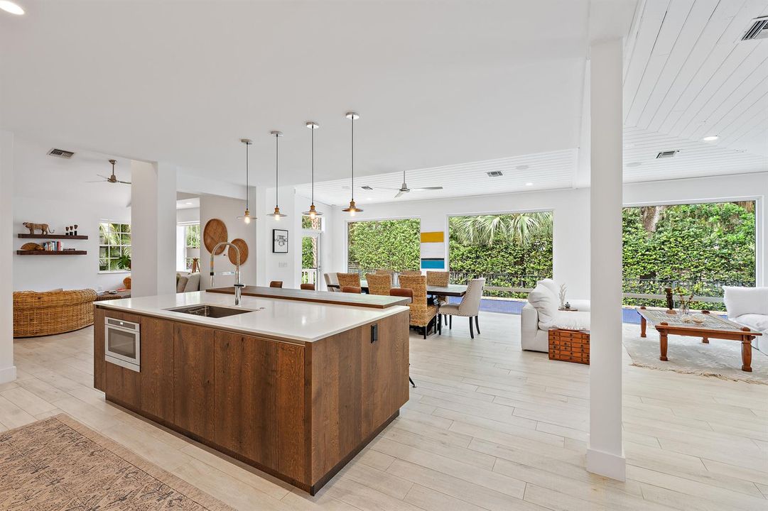 Kitchen/Living area