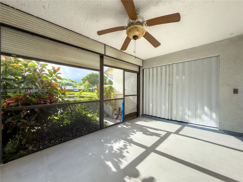 For Sale: $289,000 (3 beds, 2 baths, 1115 Square Feet)