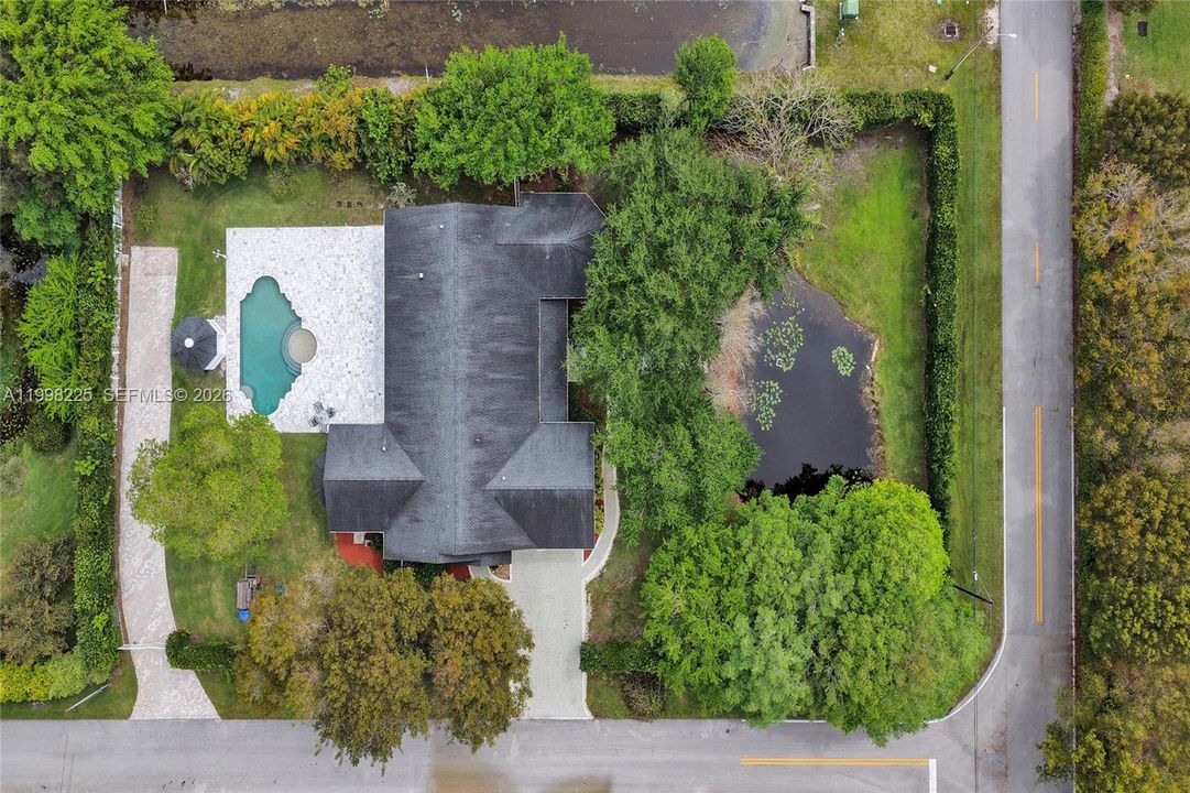 En Venta: $1,590,000 (3 camas, 2 baños, 2630 Pies cuadrados)