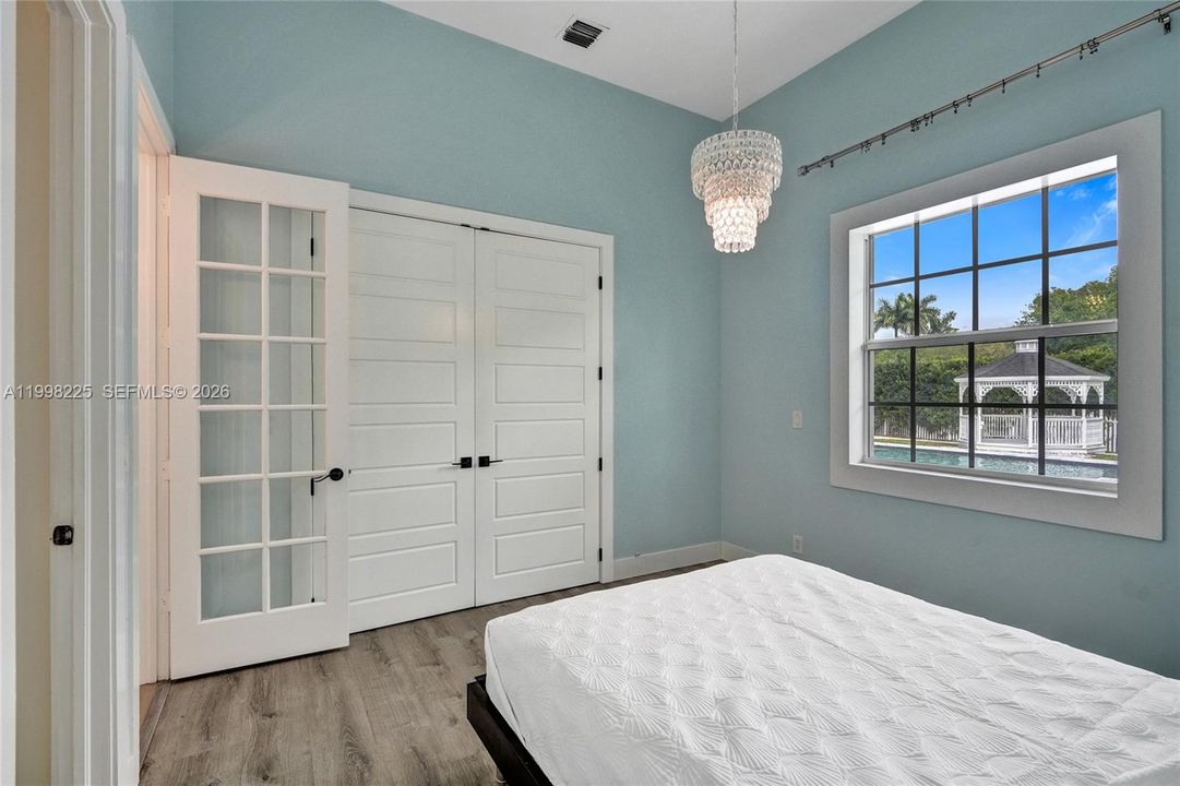 En Venta: $1,590,000 (3 camas, 2 baños, 2630 Pies cuadrados)