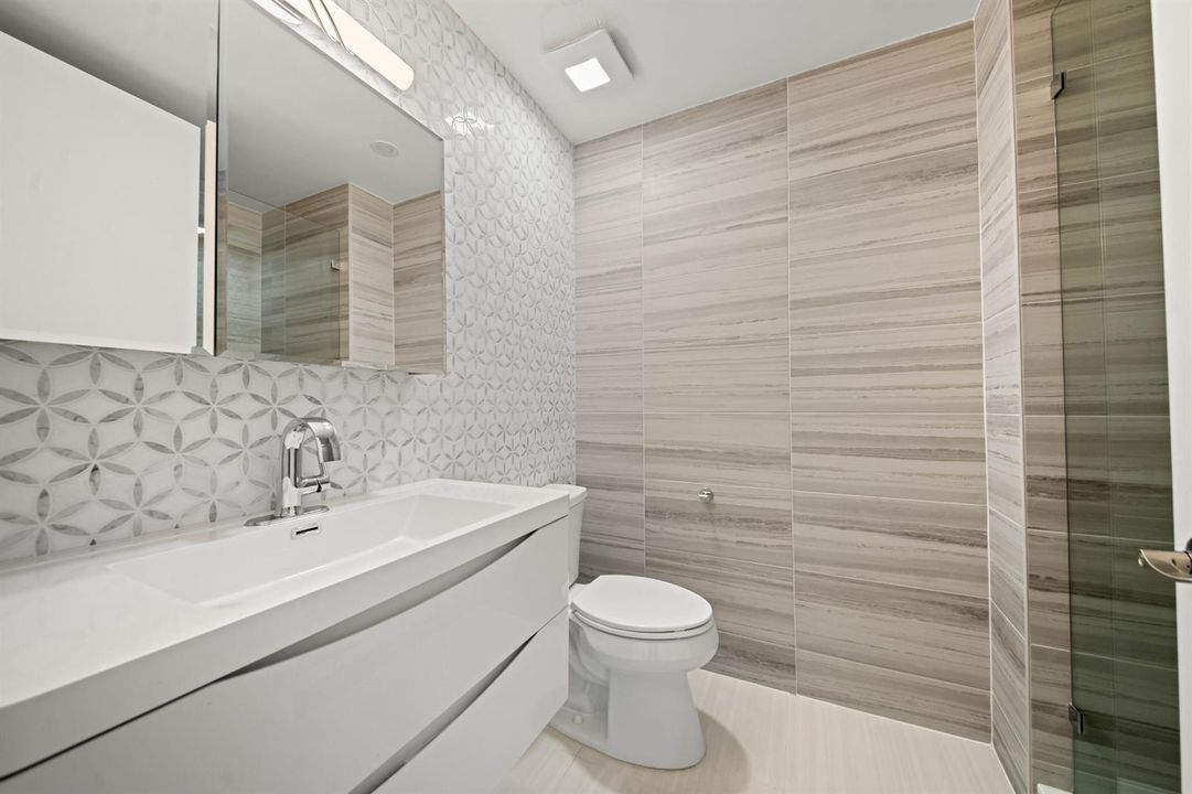 GUEST HOUSE BATH