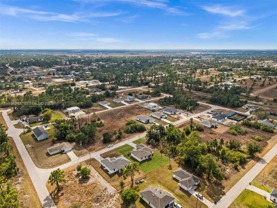 Activo con contrato: $324,900 (4 camas, 2 baños, 1500 Pies cuadrados)