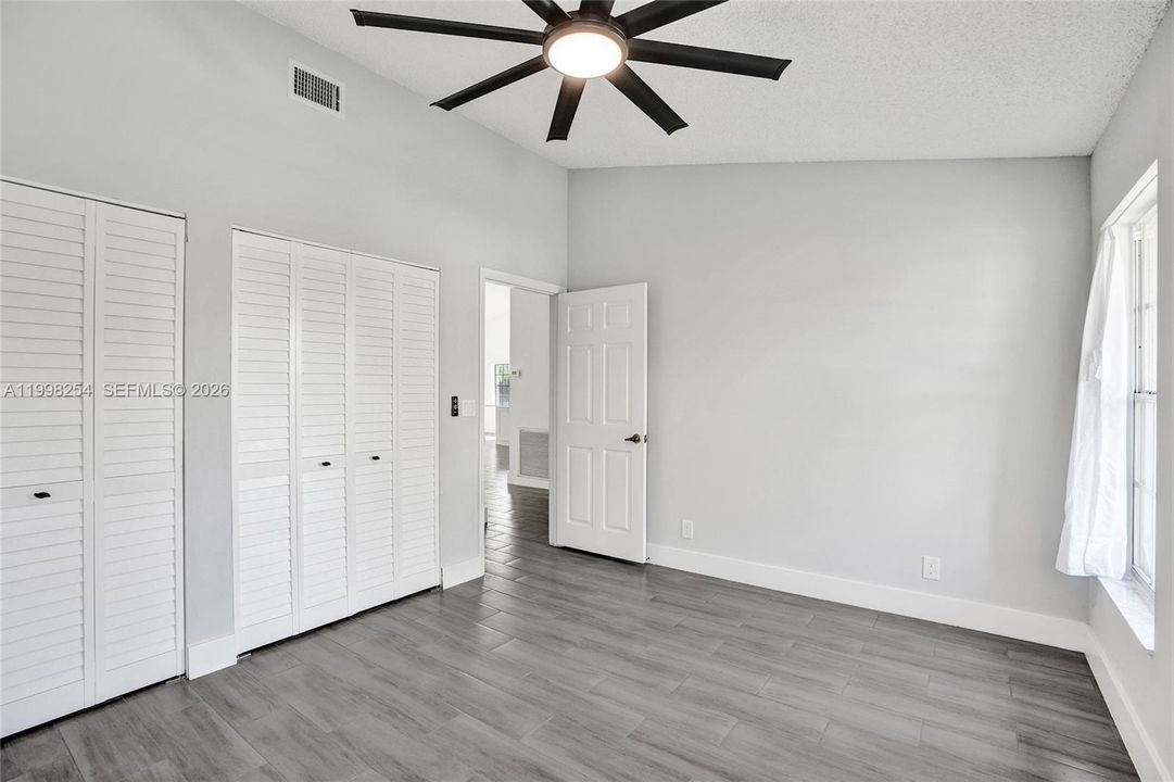 Active With Contract: $389,950 (2 beds, 2 baths, 1653 Square Feet)