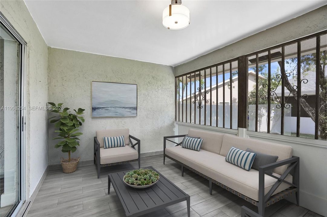 Active With Contract: $389,950 (2 beds, 2 baths, 1653 Square Feet)