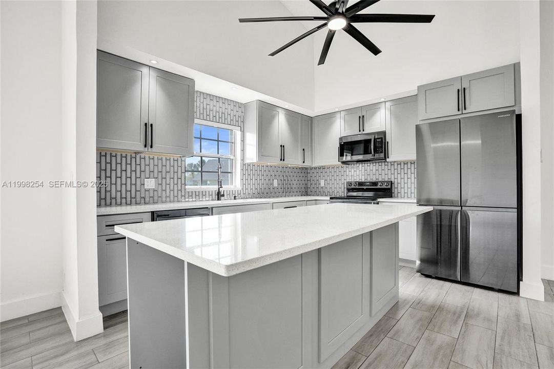 Active With Contract: $389,950 (2 beds, 2 baths, 1653 Square Feet)