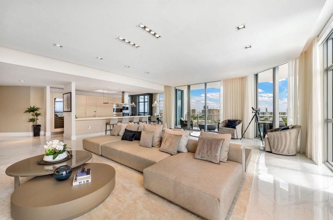 17301 Biscayne Blvd_1oakstudios_08
