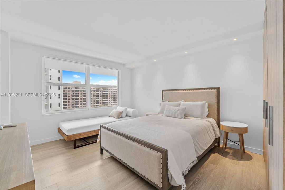 For Rent: $19,000 (3 beds, 2 baths, 1930 Square Feet)