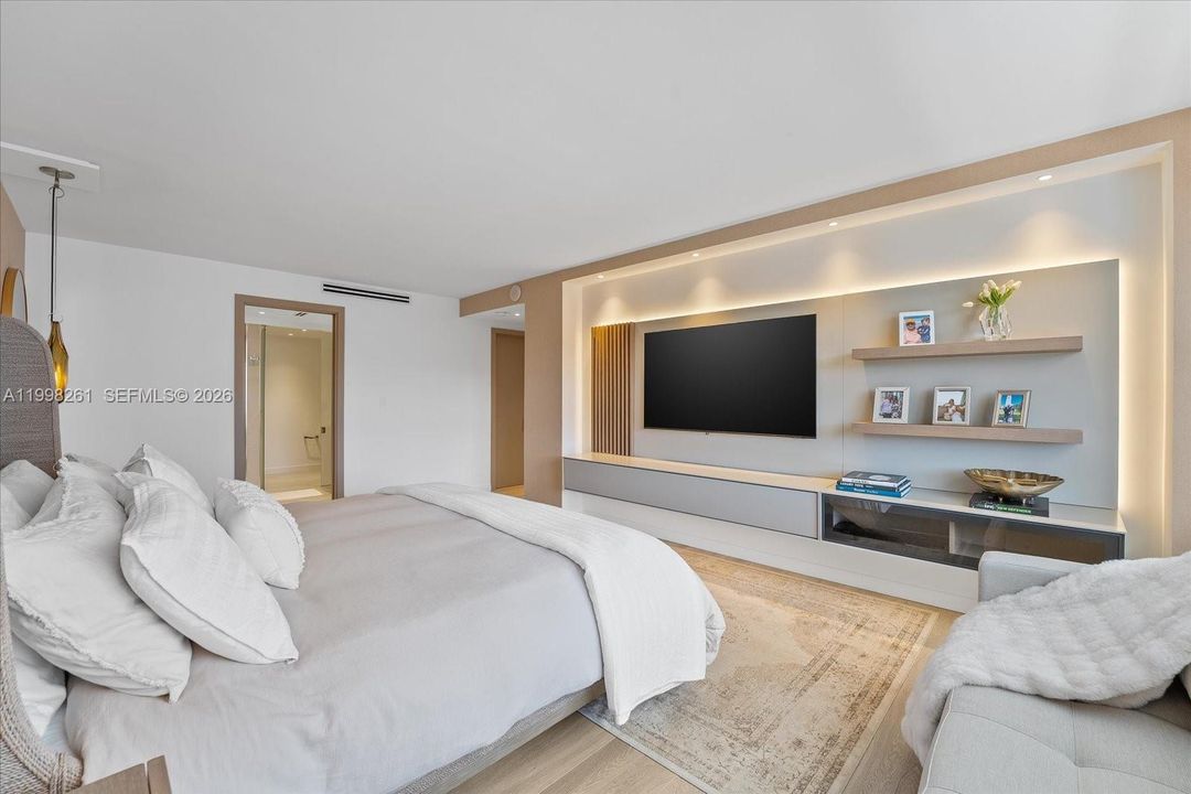 For Rent: $19,000 (3 beds, 2 baths, 1930 Square Feet)