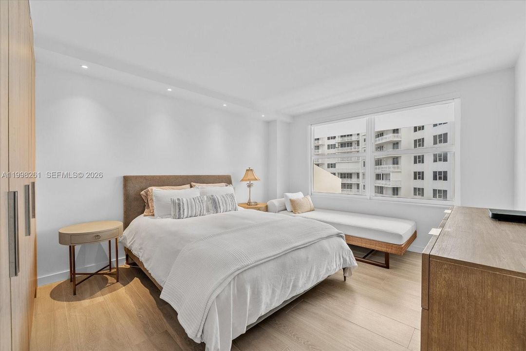 For Rent: $19,000 (3 beds, 2 baths, 1930 Square Feet)