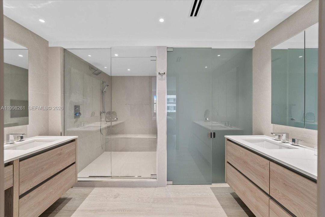 For Rent: $19,000 (3 beds, 2 baths, 1930 Square Feet)