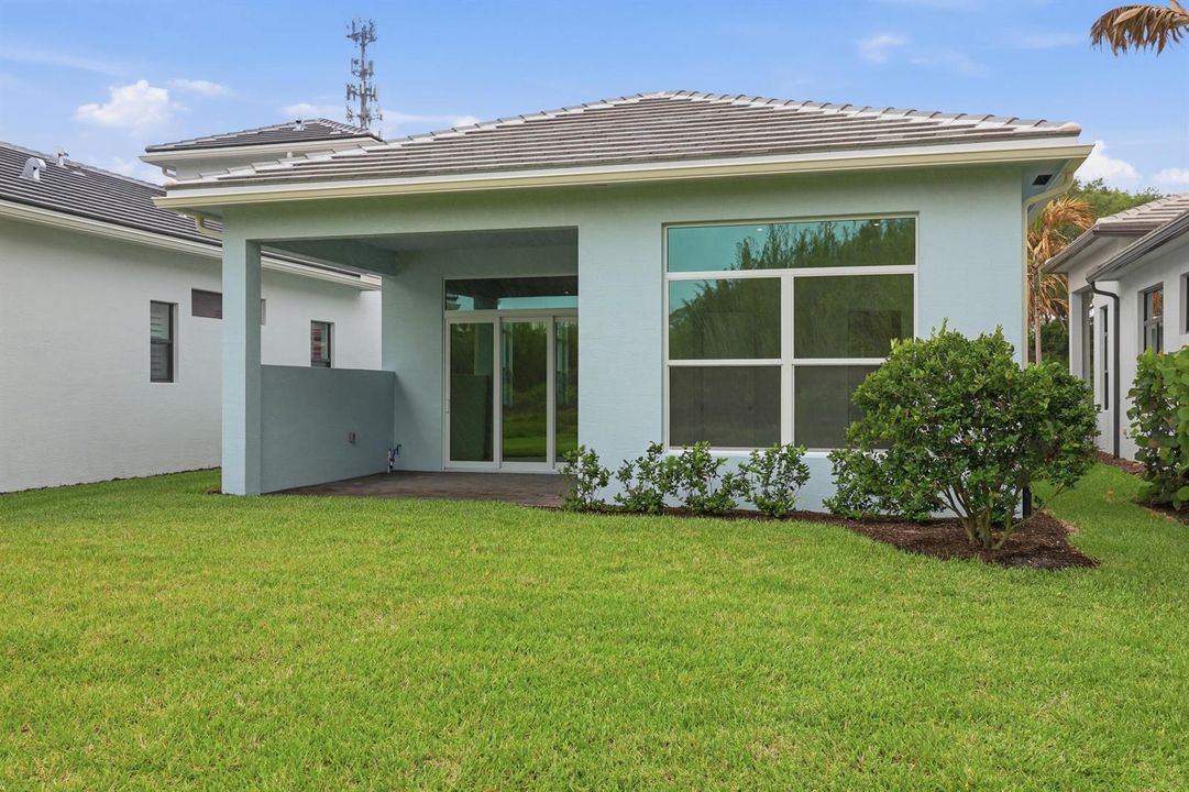 36_8p3a2557