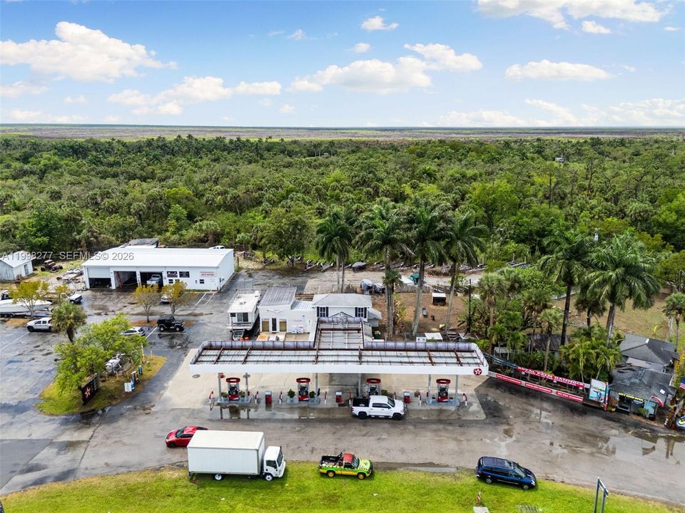 Active With Contract: $500,000 (0 beds, 0 baths, 0 Square Feet)