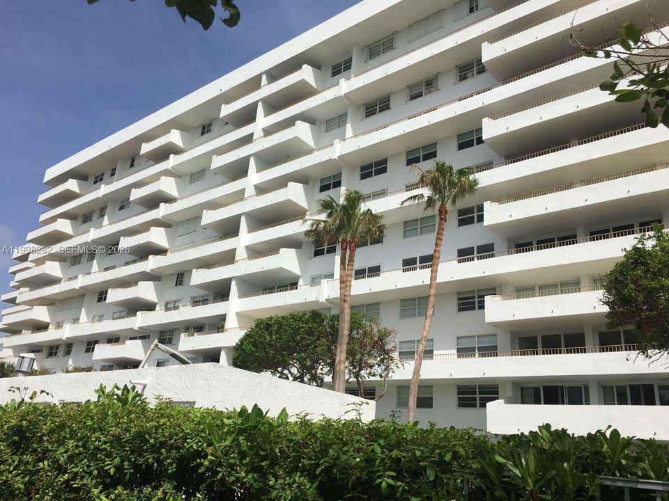 For Sale: $1,170,160 (2 beds, 2 baths, 1260 Square Feet)