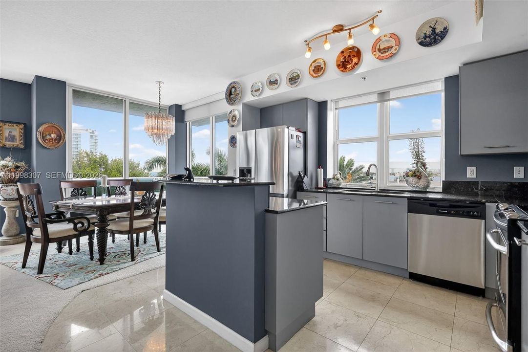 Open Kitchen and dining area