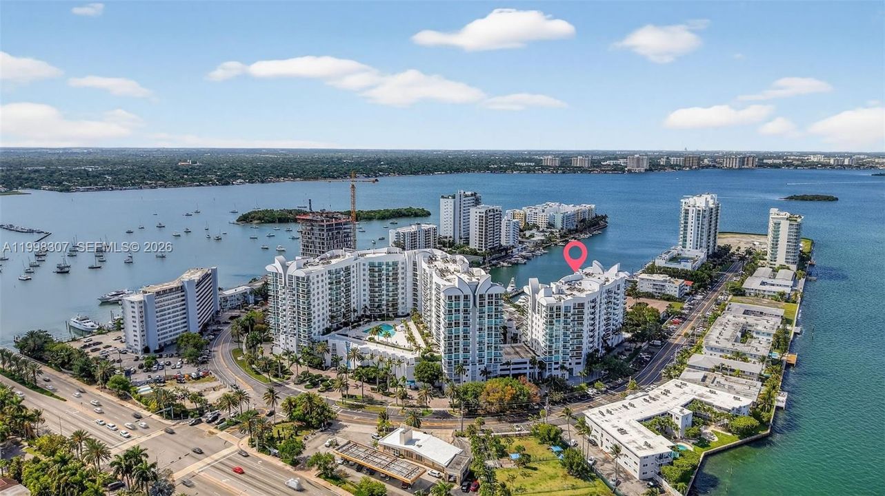 На продажу: $685,000 (2 спален, 2 ванн, 1552 Квадратных фут)