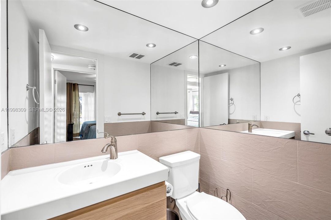 Activo con contrato: $179,000 (2 camas, 1 baños, 820 Pies cuadrados)
