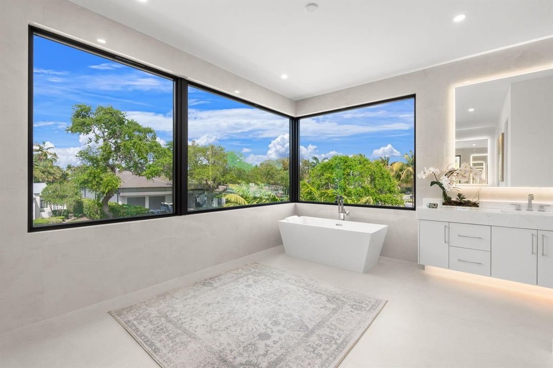 47-web-or-mls-2406 NE 13th Ct Fort Laude