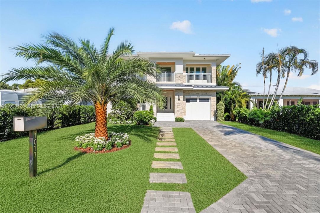 En Venta: $2,365,000 (5 camas, 5 baños, 3047 Pies cuadrados)