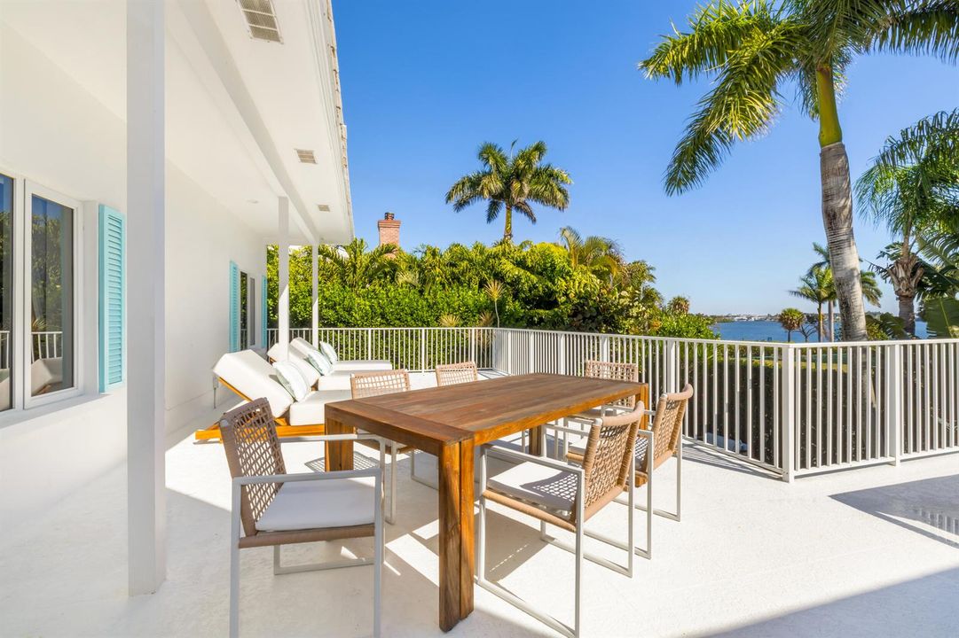 Primary Terrace Dining