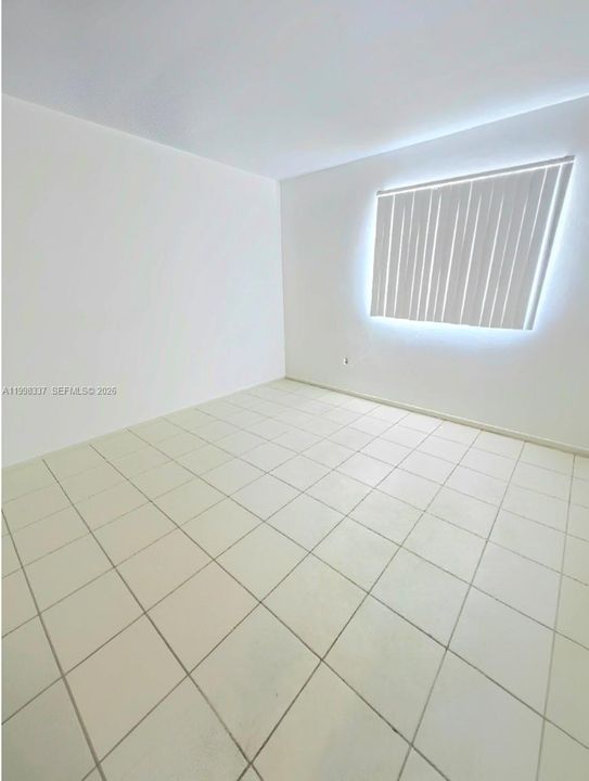 For Sale: $390,000 (0 beds, 0 baths, 1800 Square Feet)