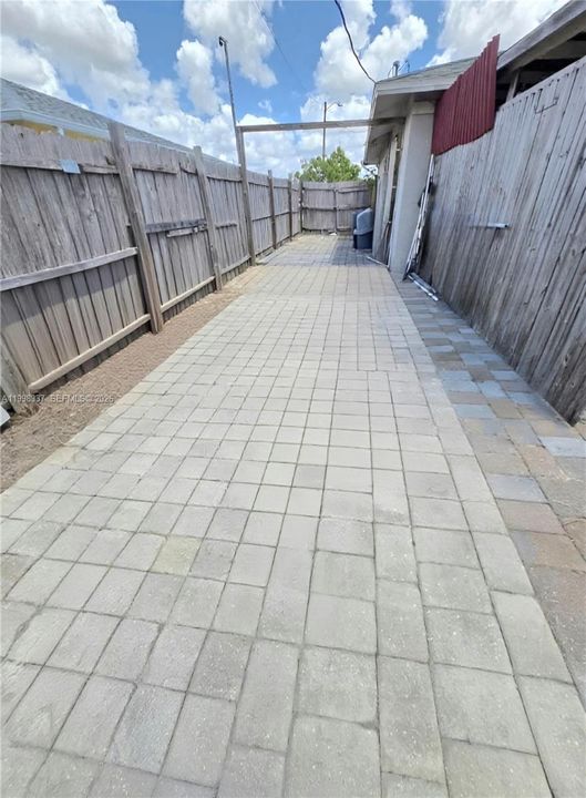 For Sale: $390,000 (0 beds, 0 baths, 1800 Square Feet)