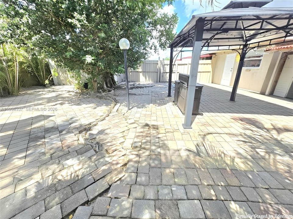 For Sale: $390,000 (0 beds, 0 baths, 1800 Square Feet)
