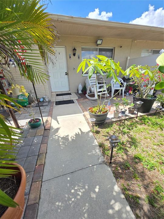 For Sale: $390,000 (0 beds, 0 baths, 1800 Square Feet)