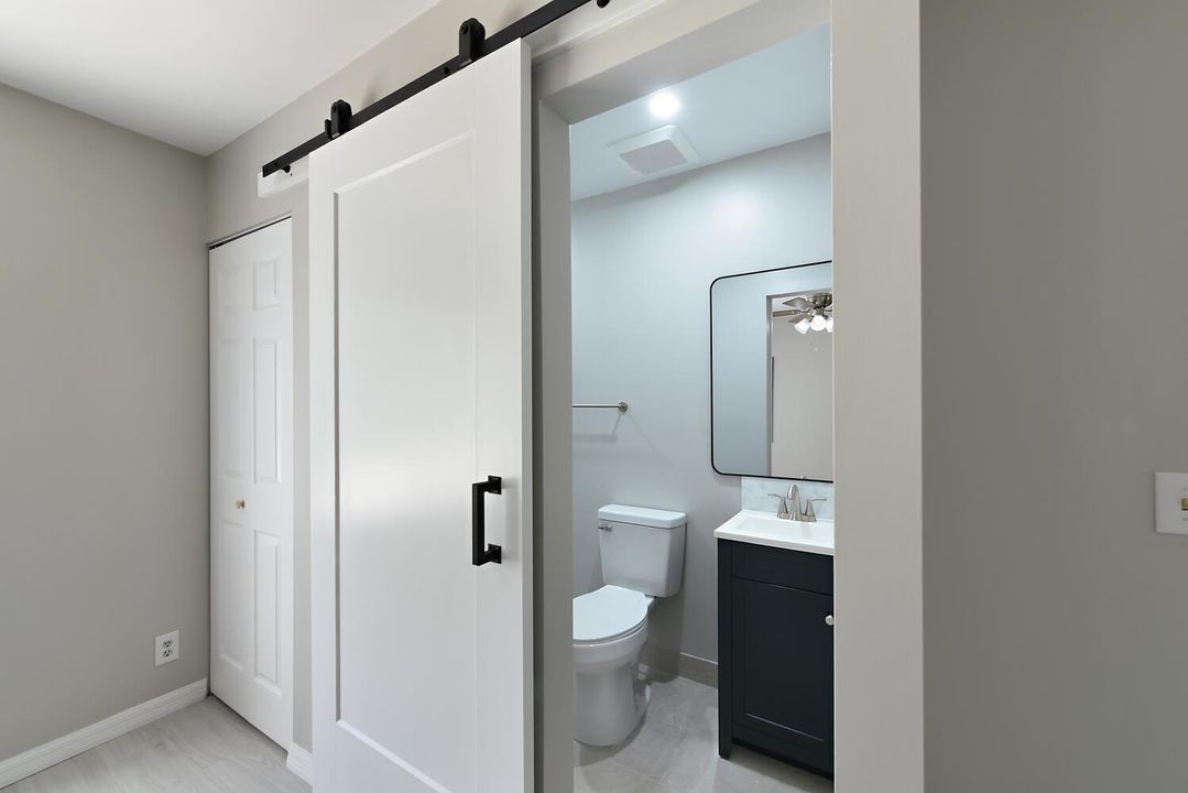 13442 Northumberland Cir-large-015-024-1