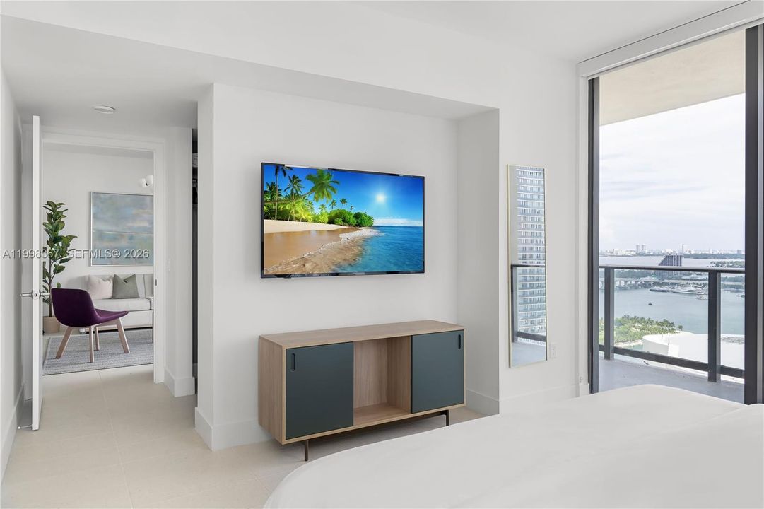 For Sale: $1,275,000 (3 beds, 3 baths, 1633 Square Feet)