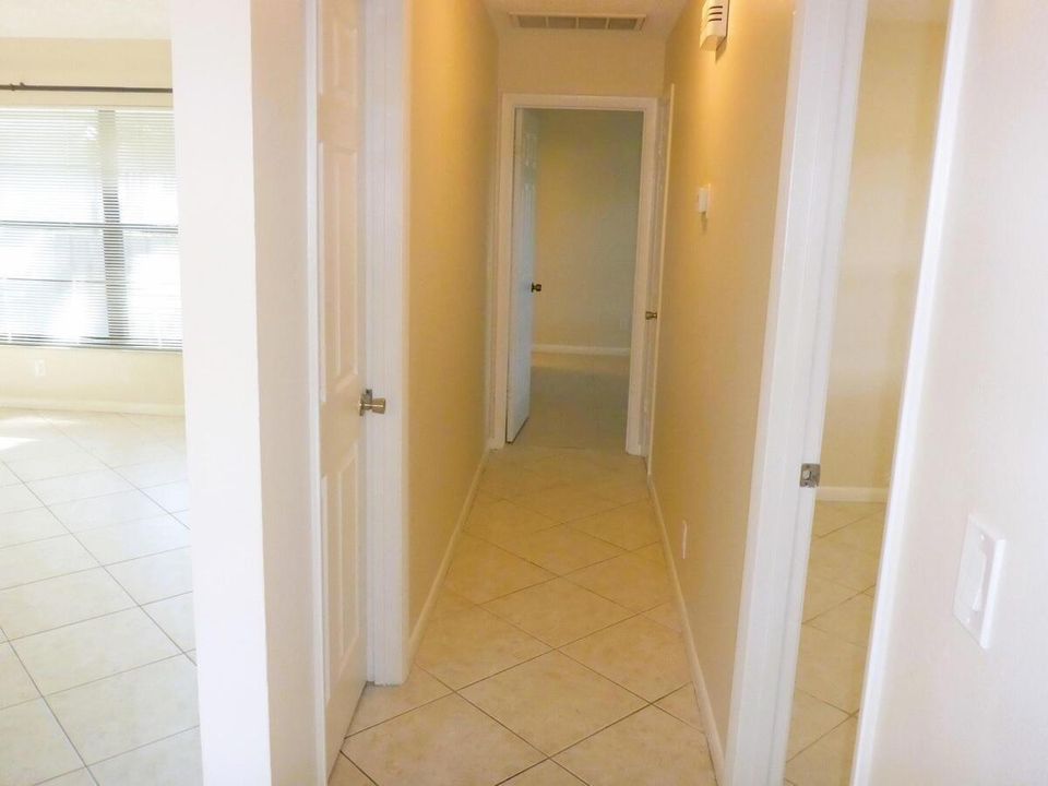 Hallway to bedrooms