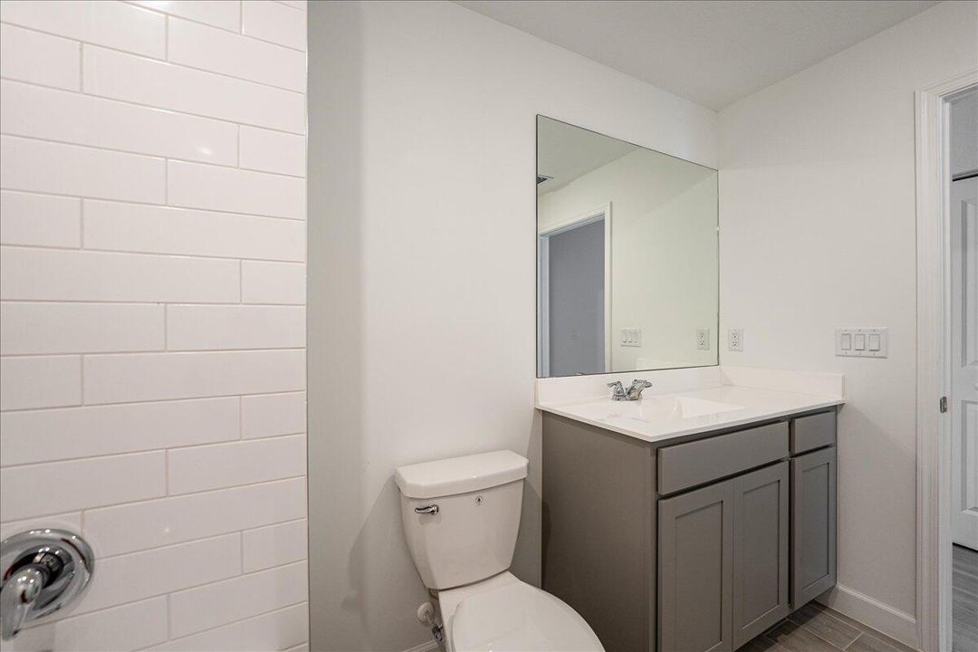 205-6331 Windwood-0611