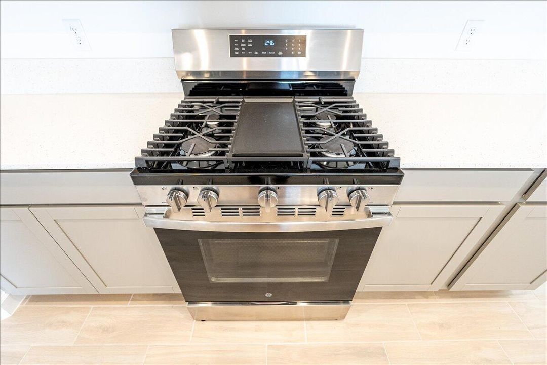 200-6331 Windwood-0606