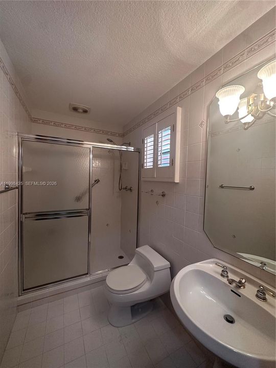 For Rent: $5,400 (4 beds, 3 baths, 3152 Square Feet)