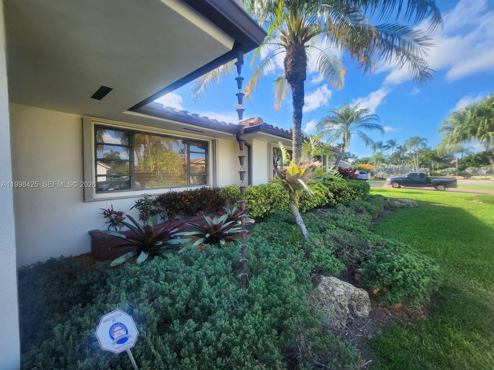 For Rent: $5,400 (4 beds, 3 baths, 3152 Square Feet)