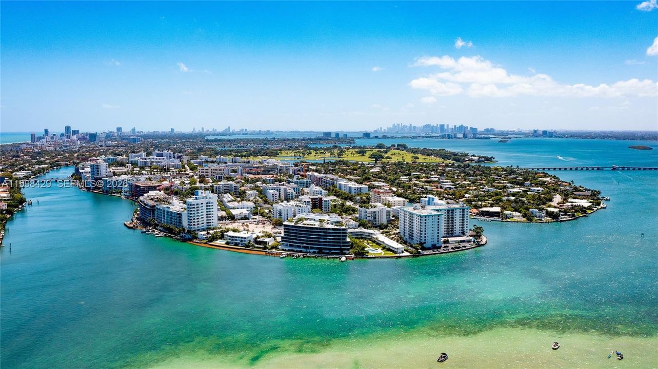 For Sale: $4,695,000 (4 beds, 4 baths, 3328 Square Feet)