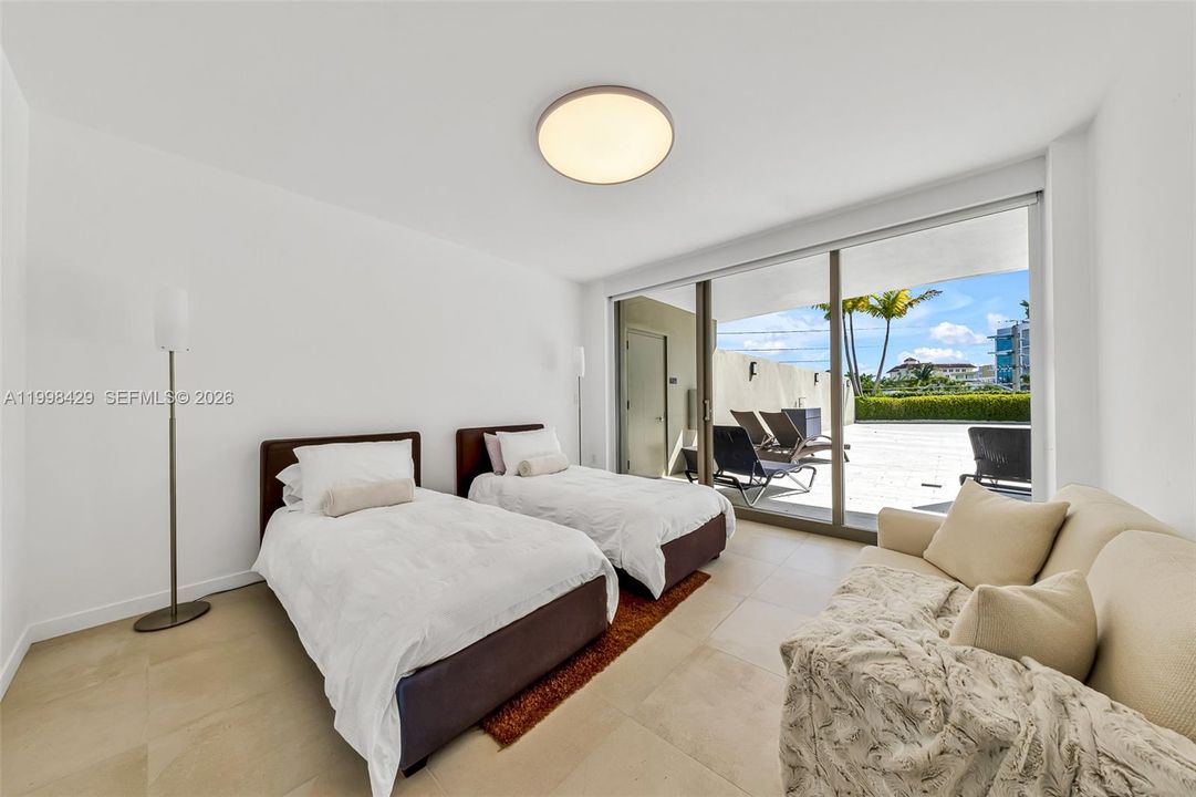For Sale: $4,695,000 (4 beds, 4 baths, 3328 Square Feet)