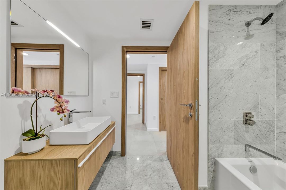 For Sale: $4,695,000 (4 beds, 4 baths, 3328 Square Feet)