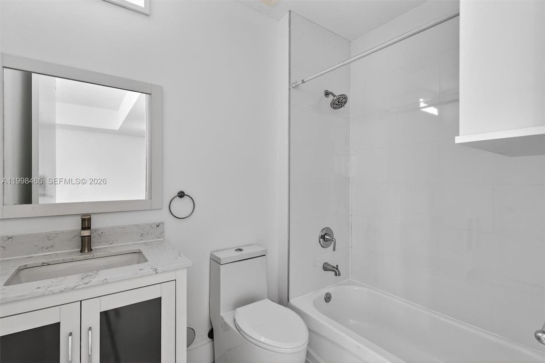 En Venta: $344,900 (1 camas, 1 baños, 773 Pies cuadrados)