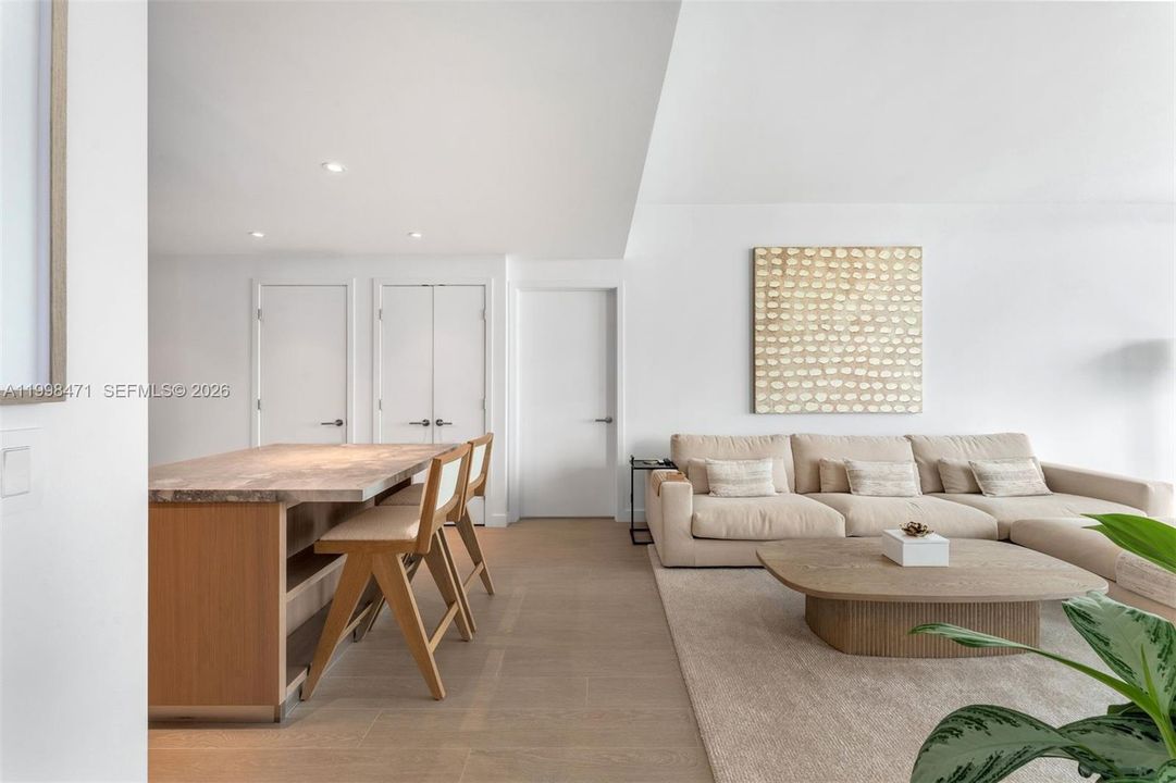 For Sale: $2,350,000 (2 beds, 2 baths, 1357 Square Feet)