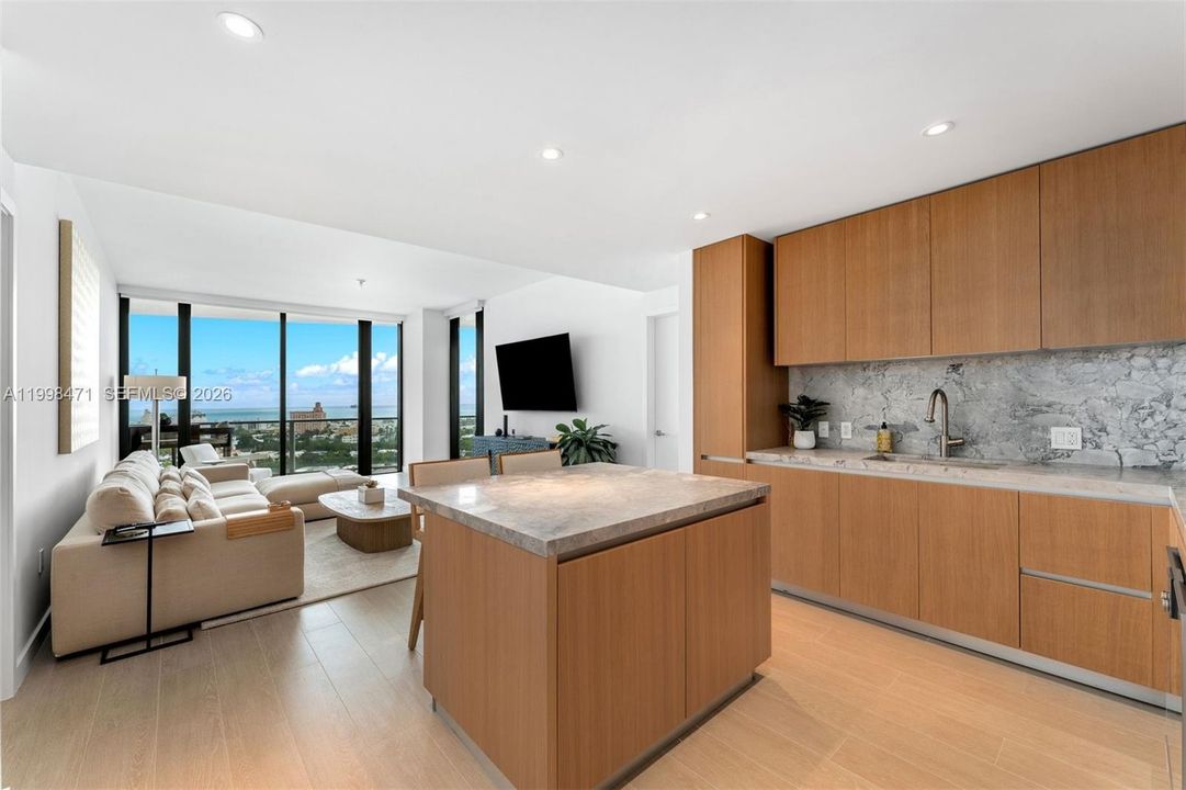 For Sale: $2,350,000 (2 beds, 2 baths, 1357 Square Feet)