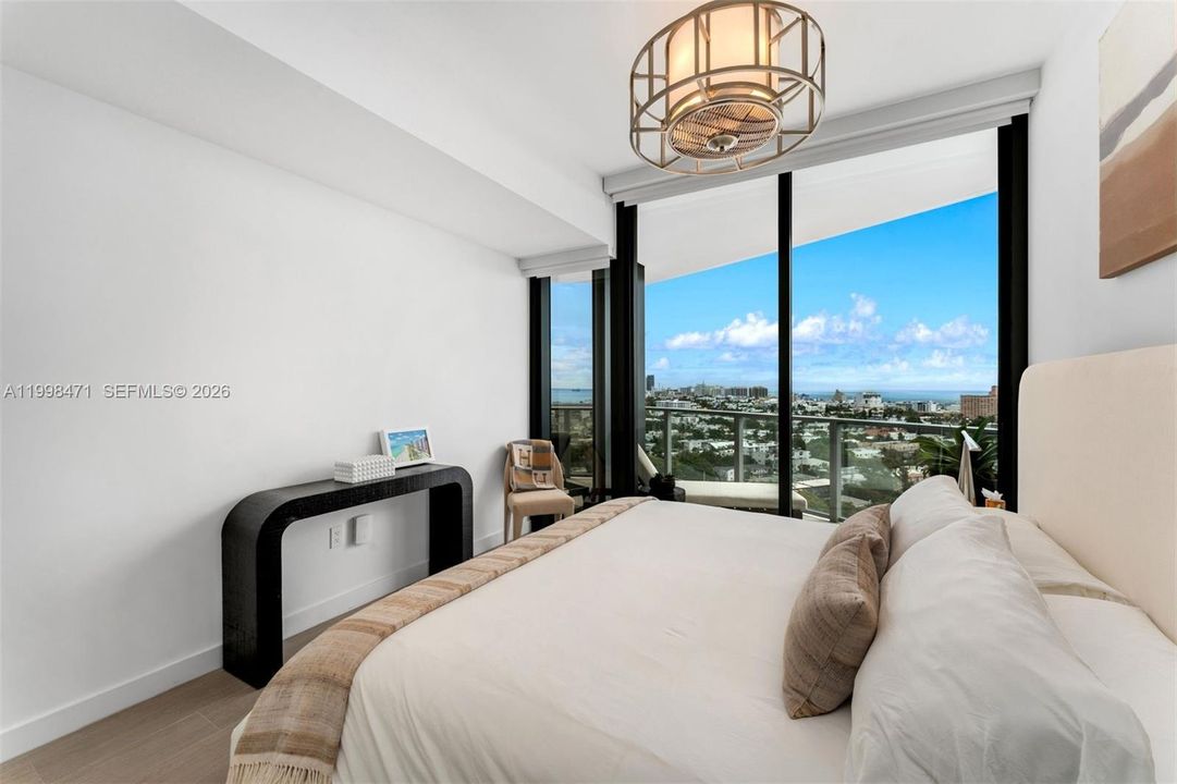 For Sale: $2,350,000 (2 beds, 2 baths, 1357 Square Feet)