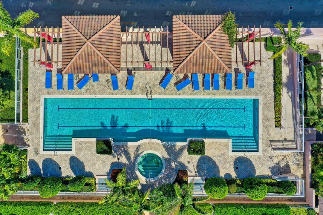 ROOFTOP LAP POOL