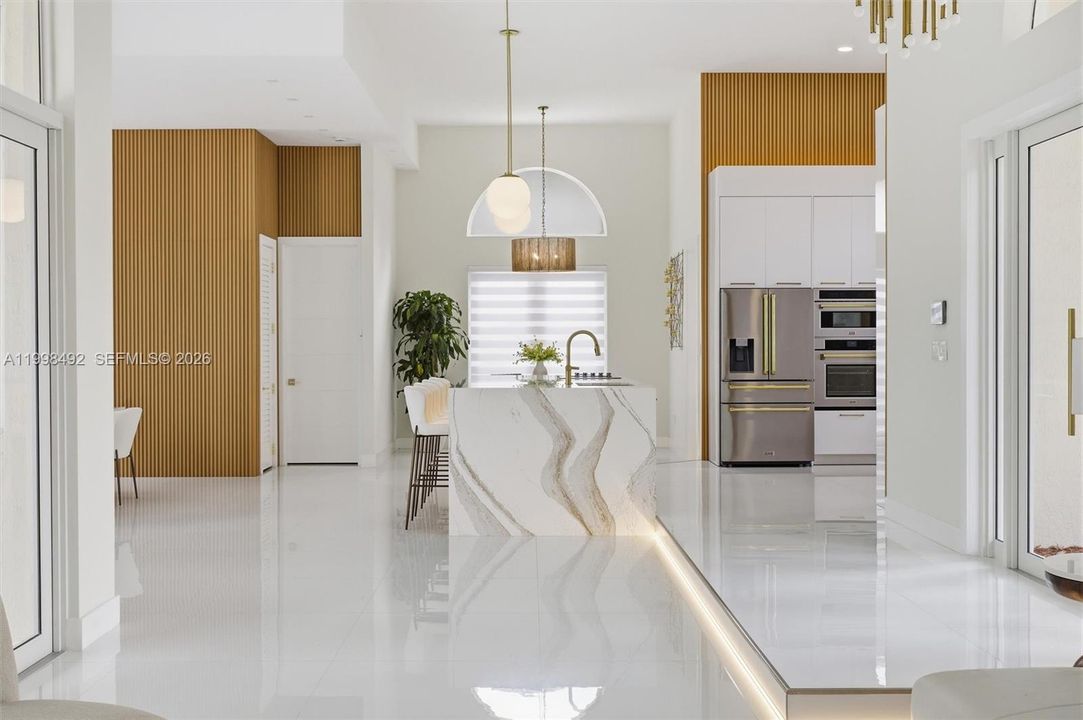 На продажу: $2,599,000 (4 спален, 3 ванн, 2748 Квадратных фут)