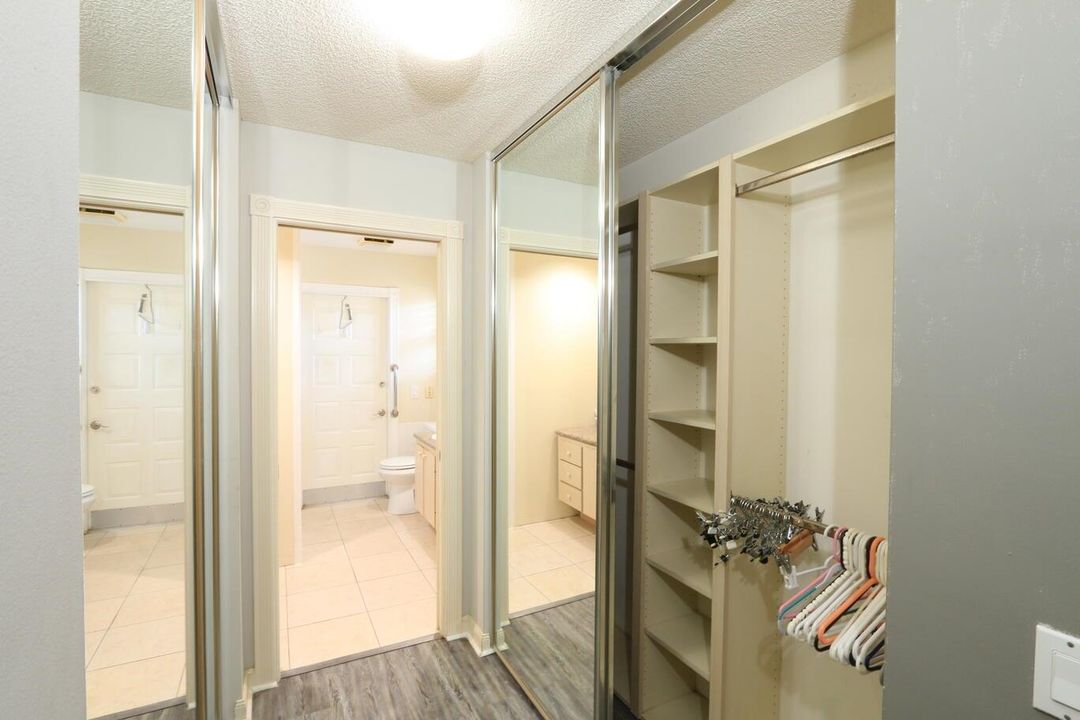 MASTER CLOSET #2
