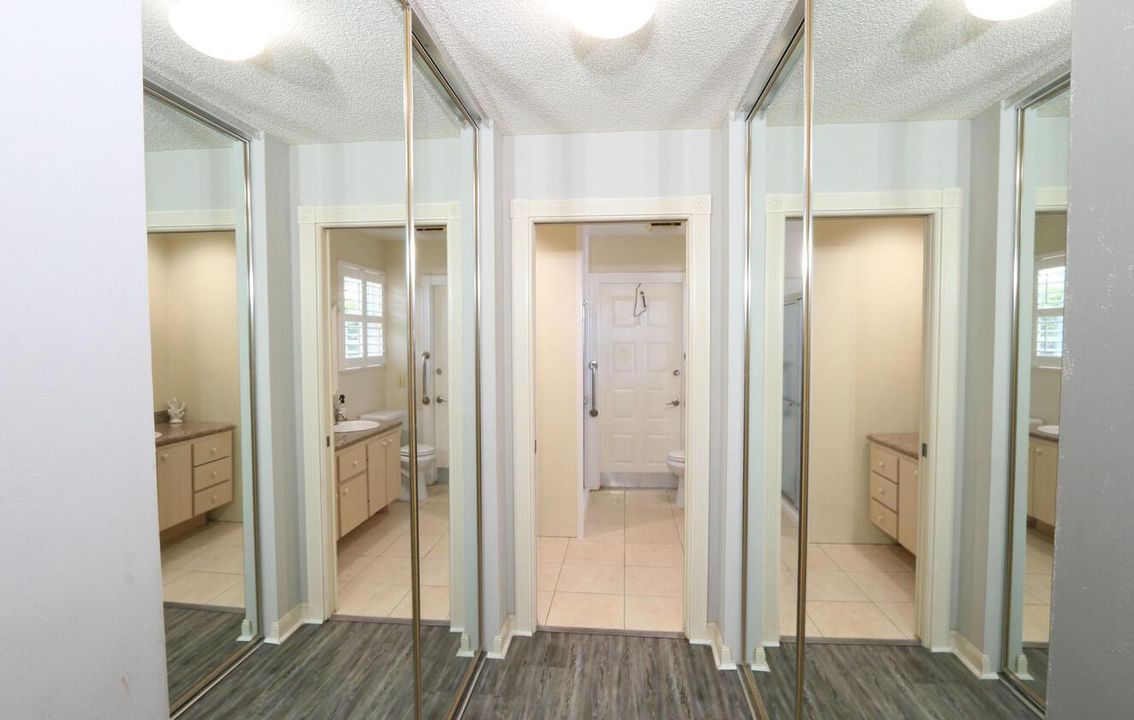 HUGE DOUBLE CLOSETS